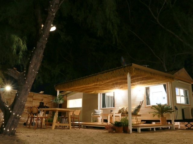 Beluga Camping รถบ้านติดทะเล