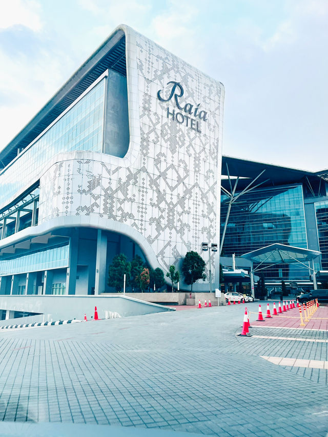 Raia Hotel Kuching: The Ideal Airport-Side Stay for Comfort and Convenience