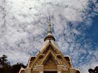 ไหว้พระริมทะเล🙏 สูดลมหายใจให้เต็มปอดที่หัวหิน 🌊