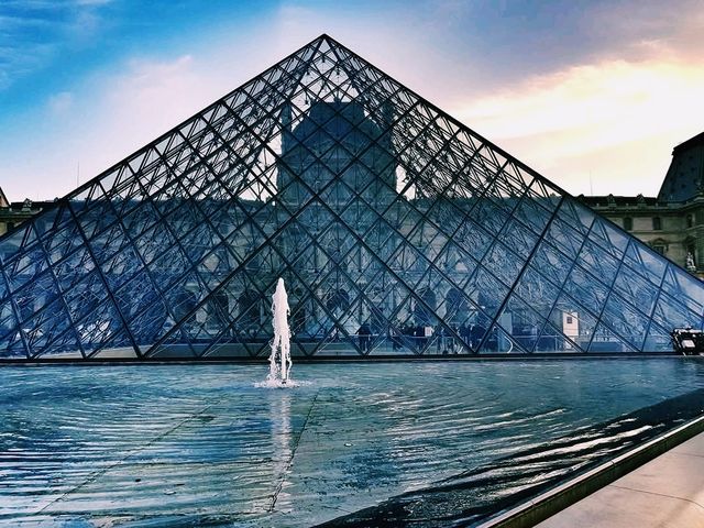 Where Past Meets Modern: The Architectural Magic of the Louvre’s Exterior