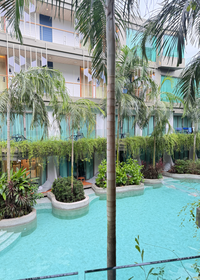 ที่พักภูเก็ต พันวาบุรี บีชฟรอนท์ รีสอร์ท