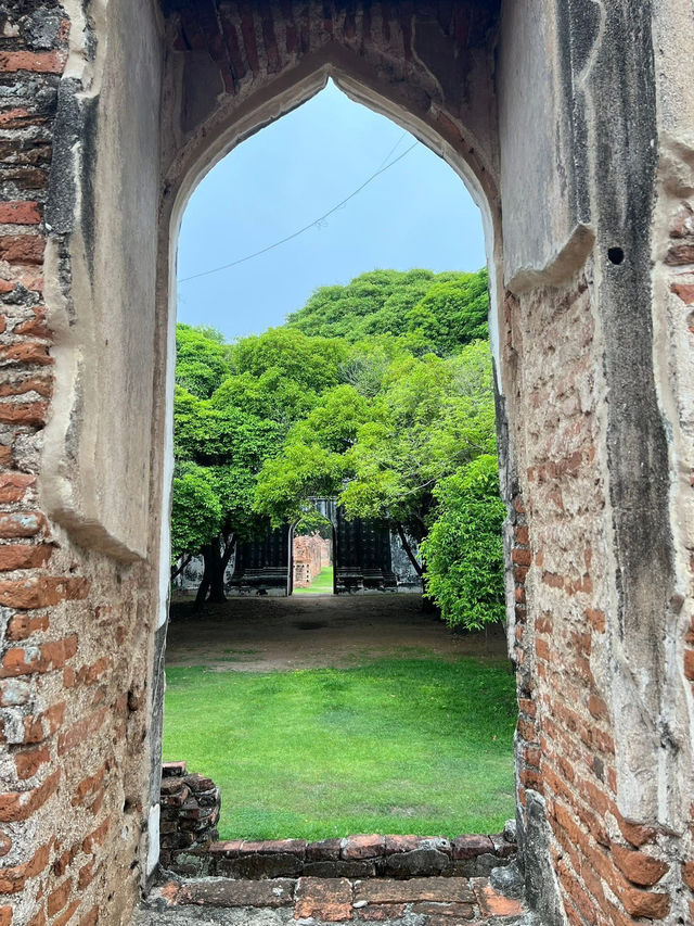  Lopburi’s wildest temple tour