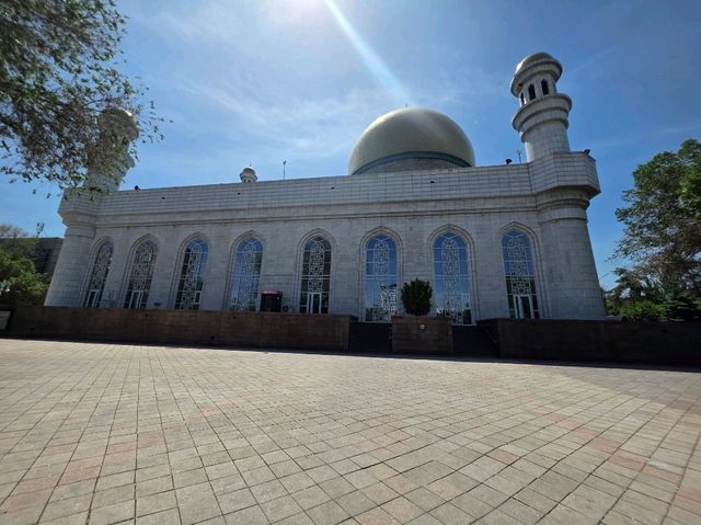 สำรวจสถาปัตยกรรมและธรรมชาติ 2 เมือง Almaty-Astana