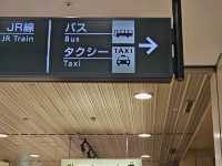原來從新千歲機場到札幌市中心，可以又舒服，又平又好簡單！。。