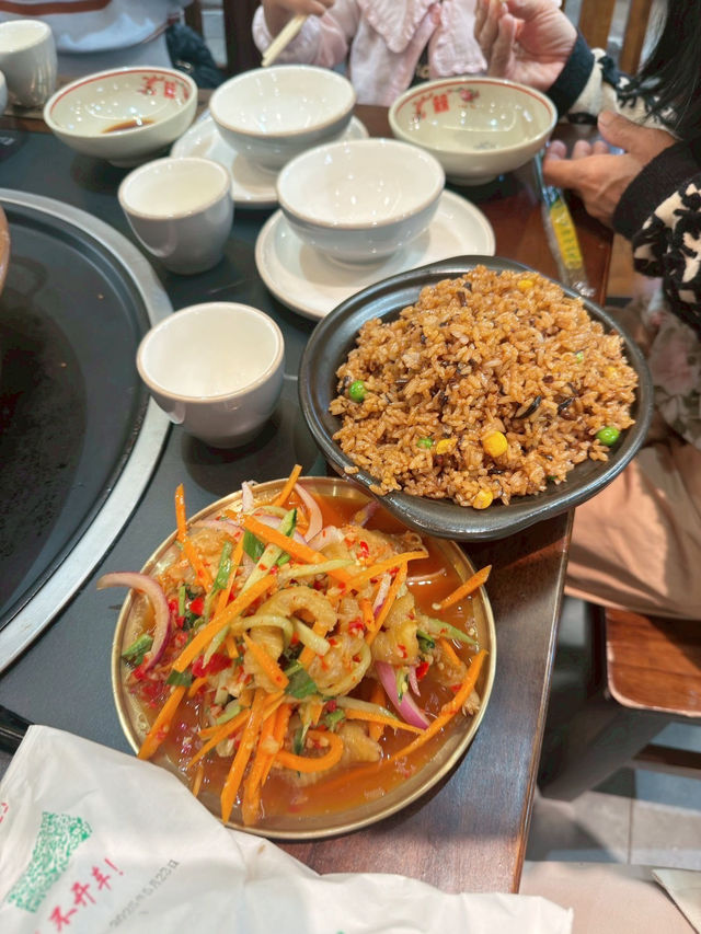 ร้านหลานเอ้อเกอร์ หม้อไฟเห็ดที่เมืองโบราณต้าหลี่