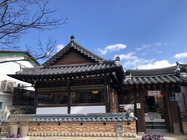 The morning at Jeonju Hanok Village
