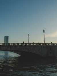 歴史と風格が交差する萬代橋。信濃川に架かる美しき石のアーチ🌉 