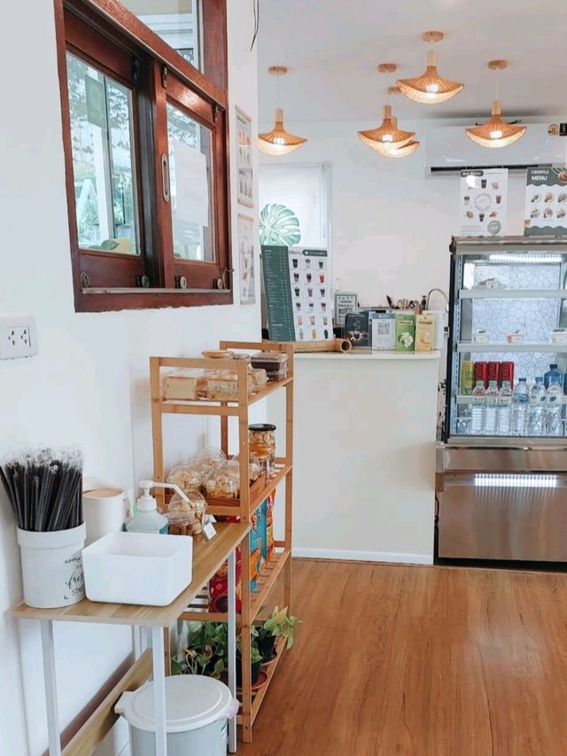☕ : บ้านไม้การ์เด้น BaanMai Garden คาเฟ่นนทบุรี