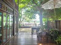 ลิบตา คาเฟ่ บ้านไม้ริมน้ำ สงบ ร่มรื่น เบาๆ สบายๆ
