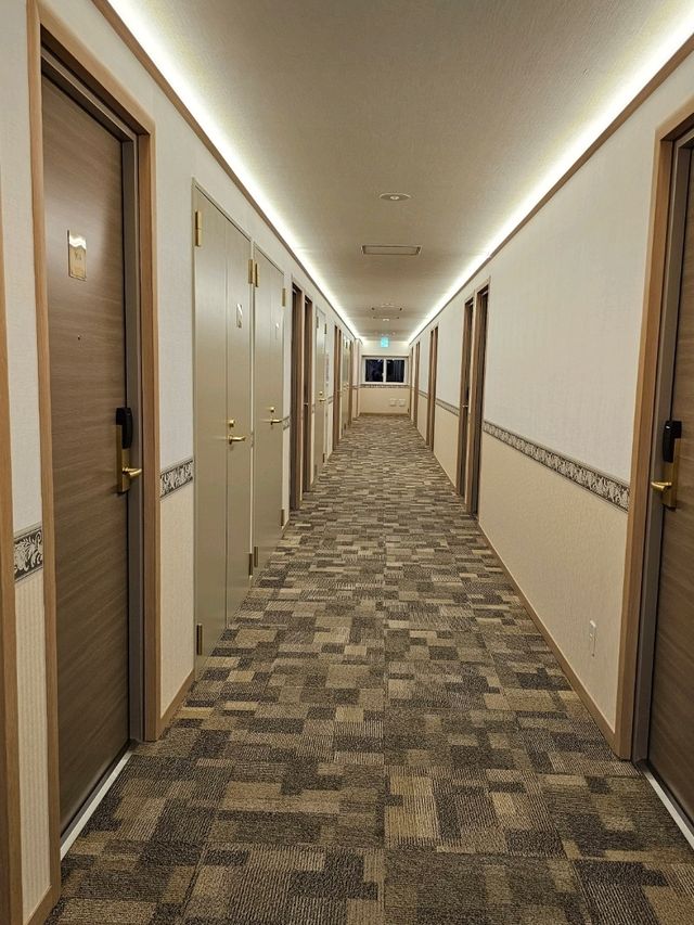 一勢輕旅行住宿選擇〔東橫INN伊勢站前〕，舒適又便利 🏨🚌
