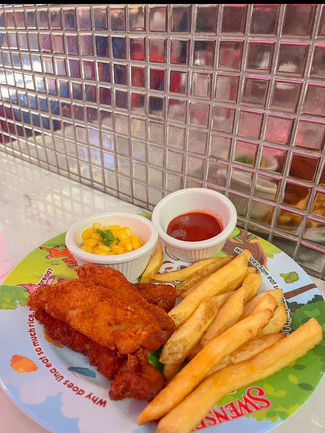 🚀 “Spaceship Café” at Genting – Worth the Buzz?