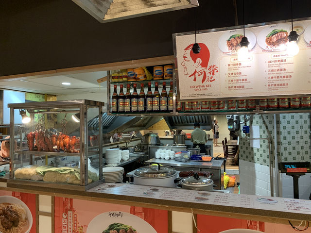 🍽️ Malaysia’s Culinary Gems Under One Roof – Lot 10 Hutong Food Court