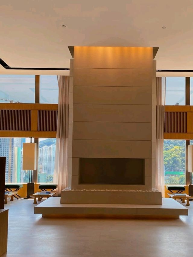 🏨 The Upper House, Hong Kong – Calm Luxury with Sky-High Views 🌆💎
