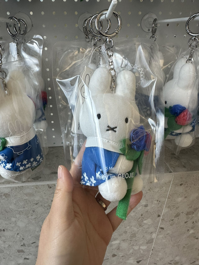 귀여운 미피캐릭터로 가득한 ‘거제 미피카페’ 🐰🩷