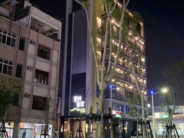 高雄住宿｜鄰近瑞豐夜市、駁二，絕佳位置！