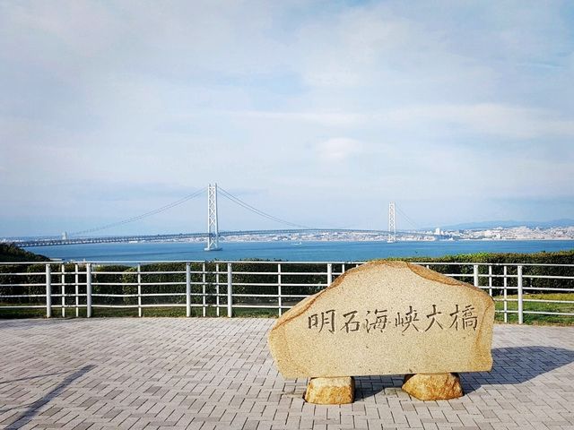 눈이 부시게 아름다운 여름바다가 보이는 スターバックス コーヒー 神戸西舞子店(스타벅스 고베 니시마이코점)