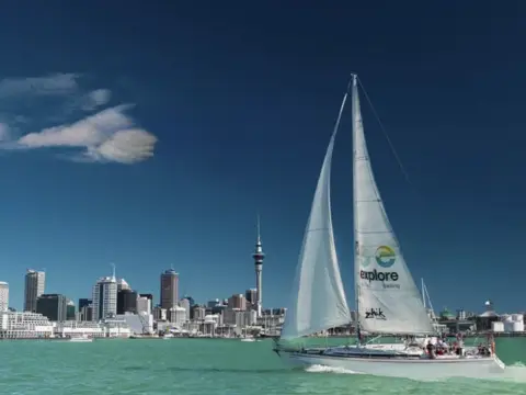 Auckland City Adventure (Exploring Bus) One-Day Tour