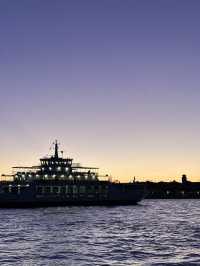 The Hour Of The Lion: Venice’s Twilight Ritual