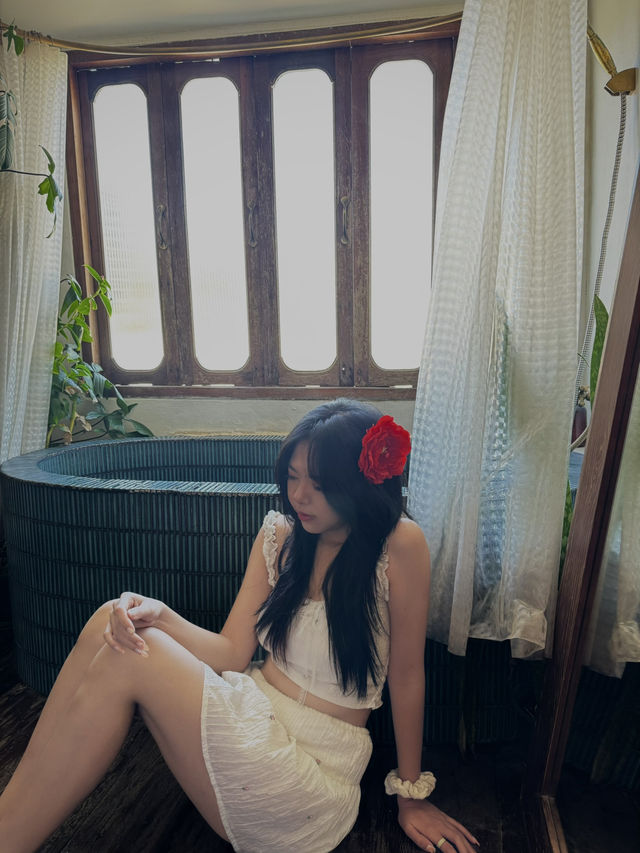 🌿 บ้านเผลอสุขใจ – เกาะล้าน: เผลอใจอีกที ก็อยากอยู่