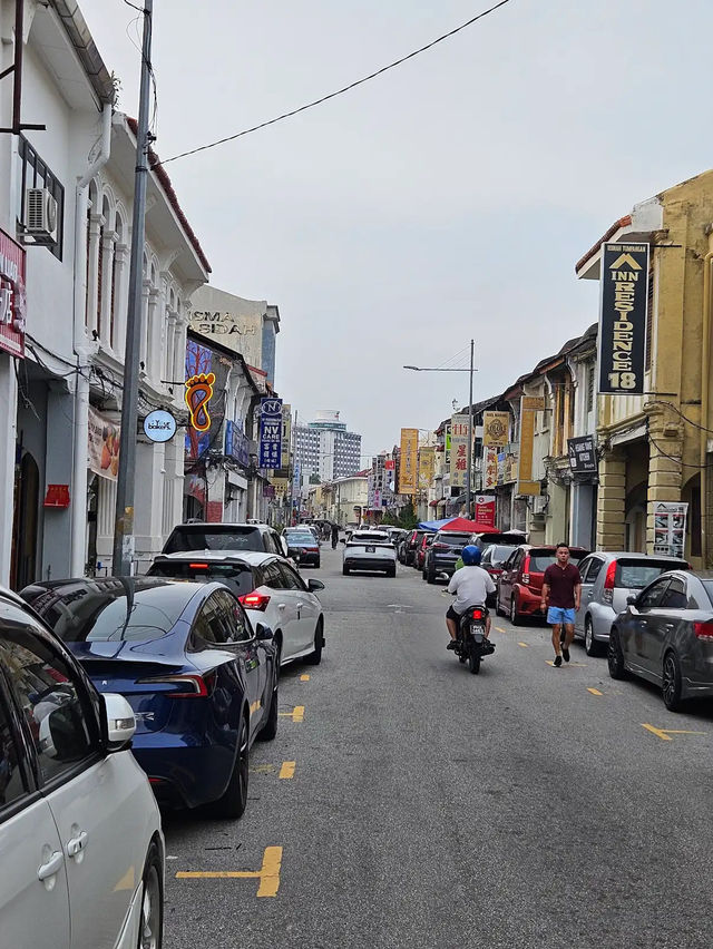 Colonial Echoes & Cultural Rhythms in George Town