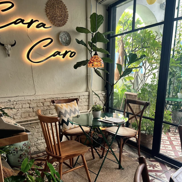 Bohemian Vibes & Bold Flavors – My Visit to Cara Caro Café, Penang