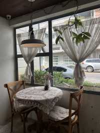Lagom House, Hat Yai’s Cozy Canvas of Cakes and Calm