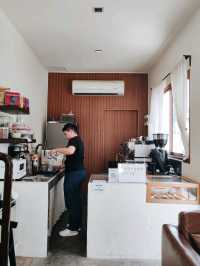 ☕ : Rei house 令ハウス. คาเฟ่เมืองทองธานี ปากเกร็ด