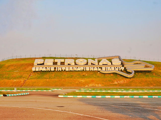 Sepang International Circuit – Where Speed Meets Sweat