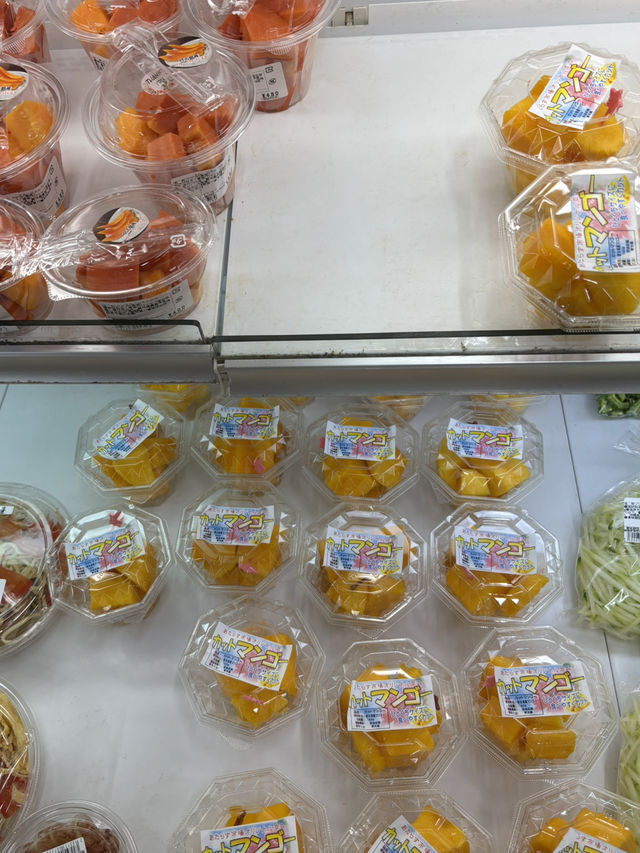 【沖縄県・宮古島】地元の人も通う！美味しい果物買うならここ！