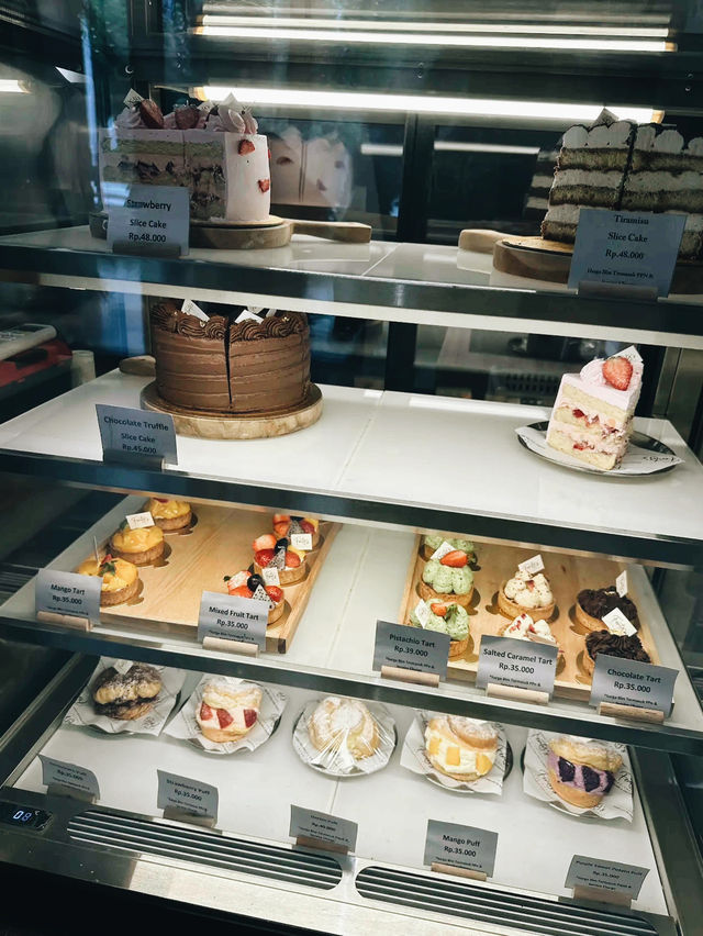 Fenty’s Cake House in Batam