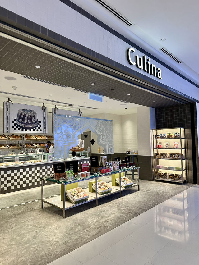 🛍️ Understated Luxury at Shoppes at Four Seasons Place