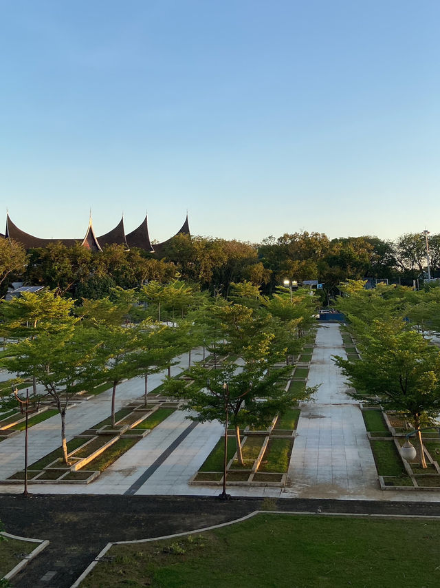 Sacred Splendor: Unveiling the Grand Mosque of West Sumatra