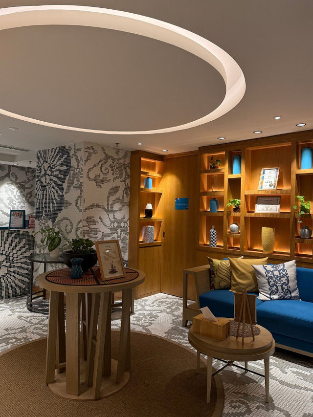 Sophisticated Comfort in the Heart of the City