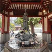 The Heart of Asakusa: A Solo Visit to Sensō-ji's Main Hall (Kannondō) 🙏