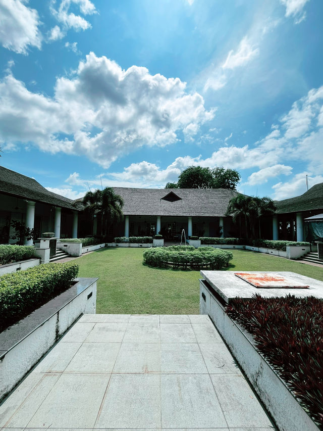 Old Court House Kuching: Historic Landmark with Timeless Charm 