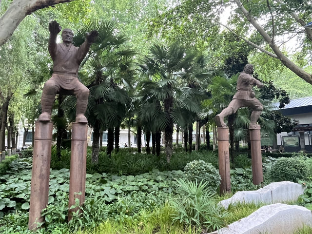 🌿 Wenbo Park — A Green Pause Beside Henan Museum 🌿 Wenbo Park — A Green Pause Beside Henan Museum
