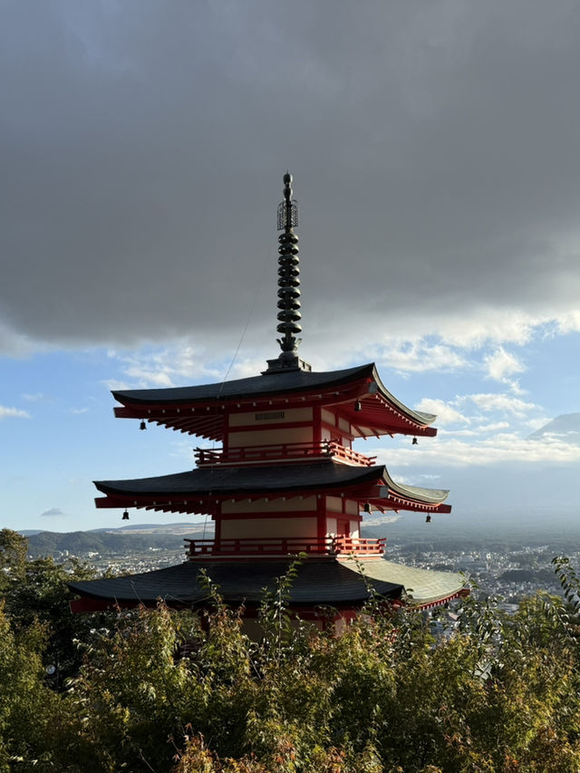 新倉淺間神社（新倉富士淺間神社）