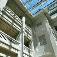 สถาปัตย์สุดอลังการที่ National Gallery Singapore