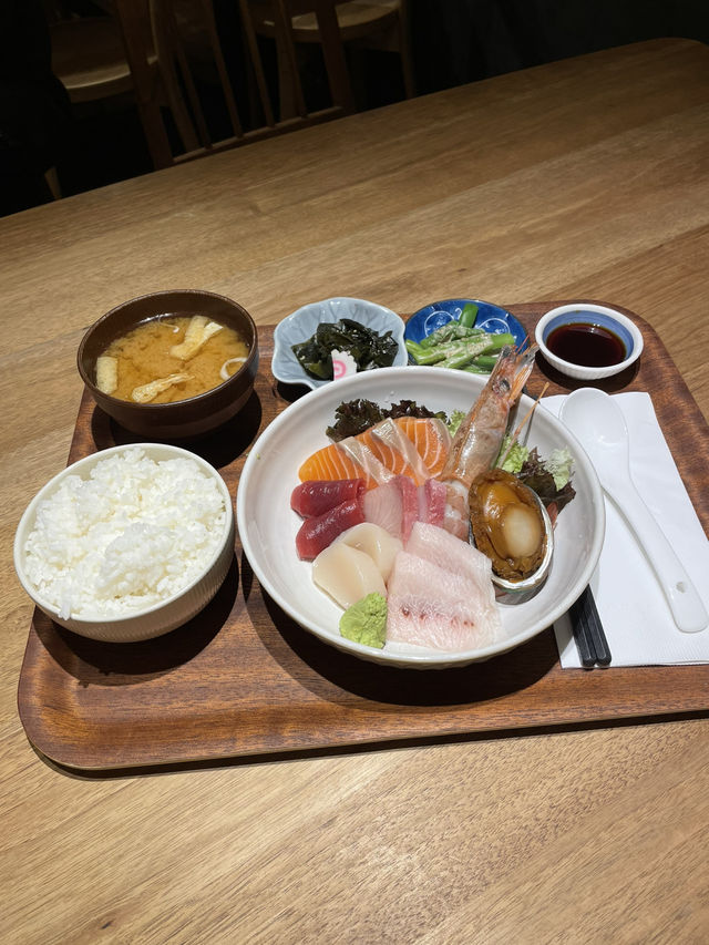 懷舊校園風餐廳