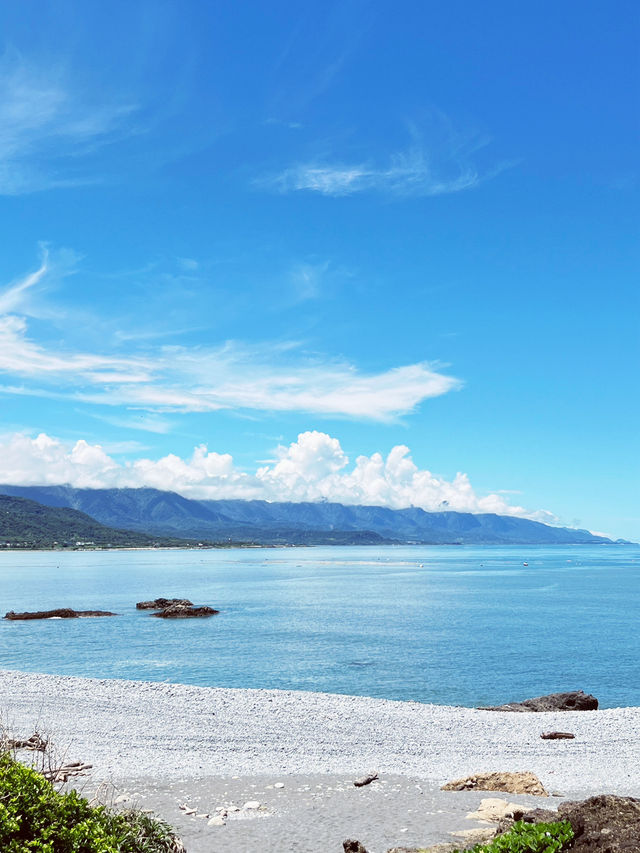 🌉 Sanxiantai Bridge: The Eight-Arched Pathway to Paradise! 🌊