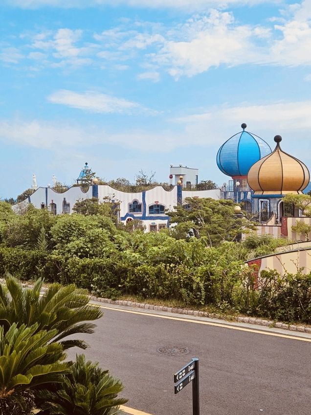 Unmatched Panoramic Vistas from High Ground