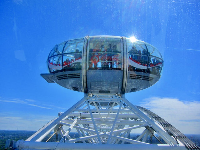 Thames Dreamscape🌤️ London Eye — The City from the Sky