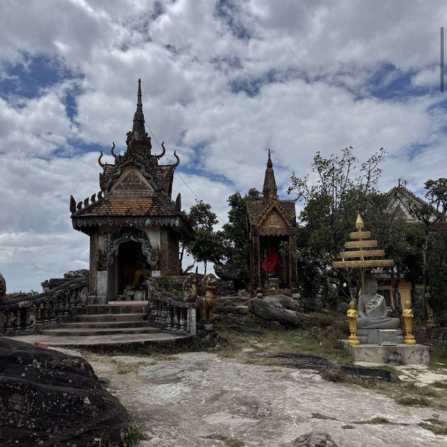 Preah Monivong Bokor National Park ឧទ្យានជាតិព្រះមុនីវង្ស បូ Preah Monivong Bokor National Park ឧទ្យានជាតិព្រះមុនីវង្ស បូ