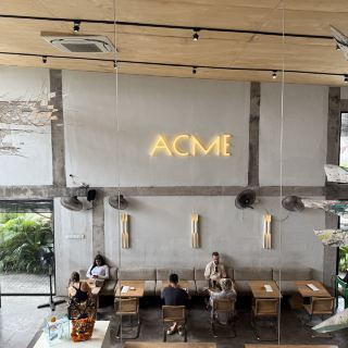 Crayon Shin-chan's emotional cafe, ACME ✨