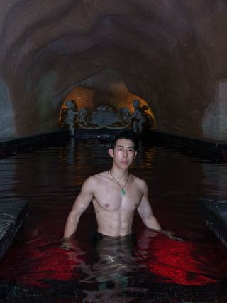 Must-Stay Hotel in Turkey: Experience the Vampire-Style Blood Pool 🩸