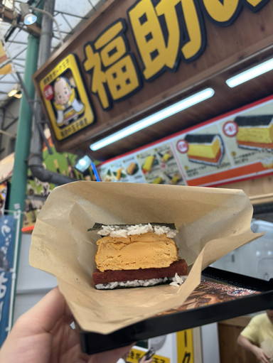 那覇で大人気の玉子焼きおにぎり！必食のおすすめ | Trip.com 那覇