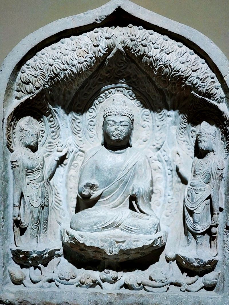 磚彫に刻まれた仏教の物語。 | Trip.com 西安