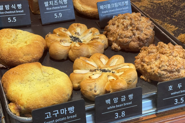 鍾路・益善洞のパン屋「文化製パン」。 | Trip.com ソウル