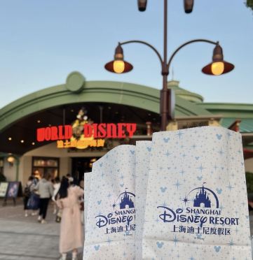 上海ディズニーランドに入園しなくてもディズニーグッズが買える
