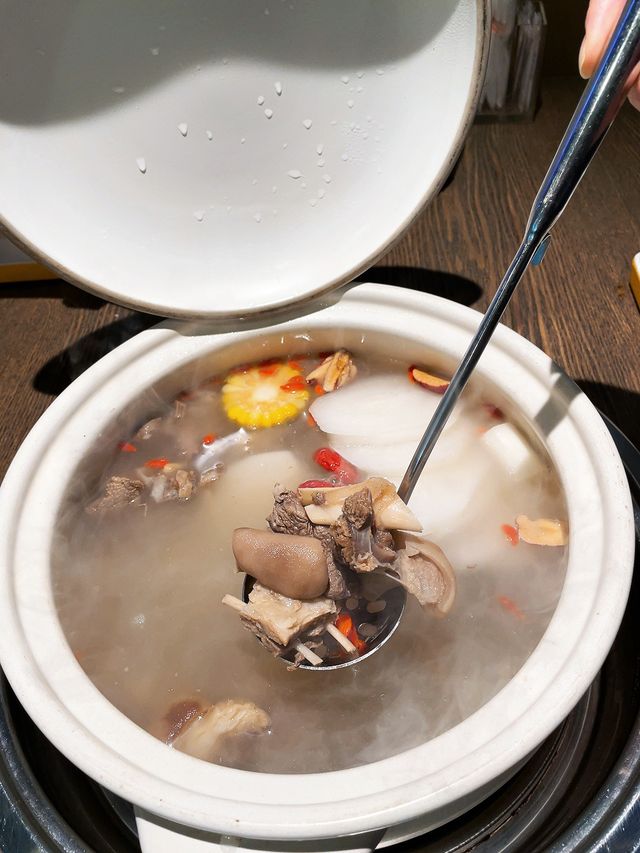 深圳探店．泥爐碳火羊肉火鍋夠滋補！